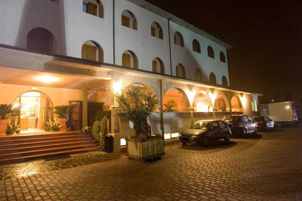 Hotel Missirini 프라타 테르메 외부 사진